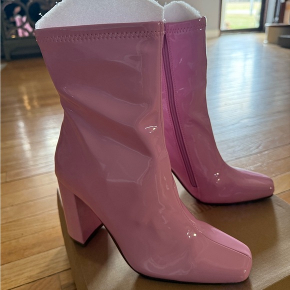 Steve Madden Pink Heeled Boots with Chunky Heel and Square Toe - Picture 1 of 5